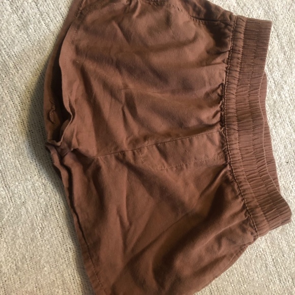 Three pair of summer shorts- size medium, Hollister - Forever 21- slightly used - Picture 10 of 12